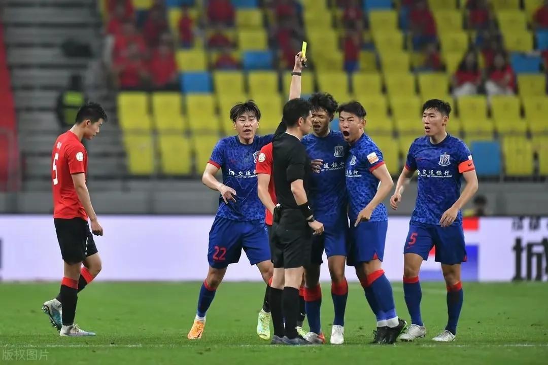 他外号猴子，被里皮称为天才！在恒大获得至高荣誉，如今效力申花