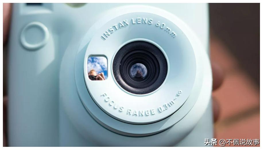 富士instaxmini12相机,富士instaxmini12实用礼包是什么