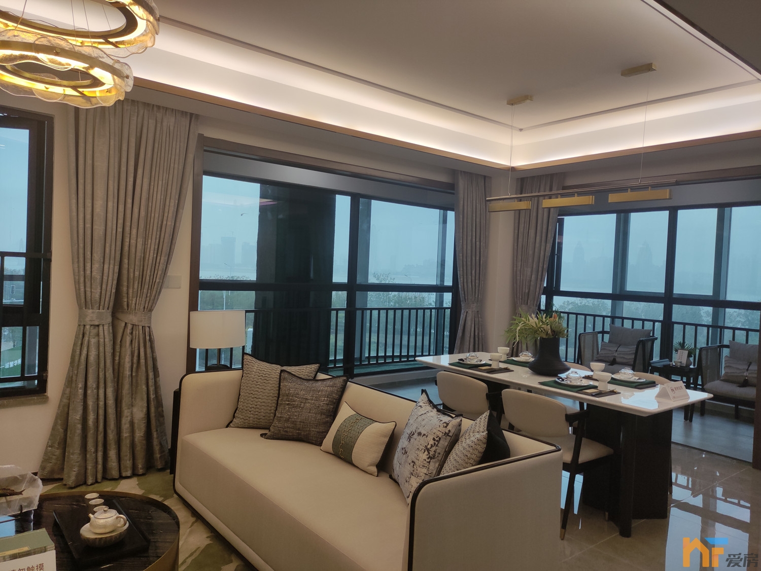 270度观景阳台大平层五房,270度全观景阳台户型加推