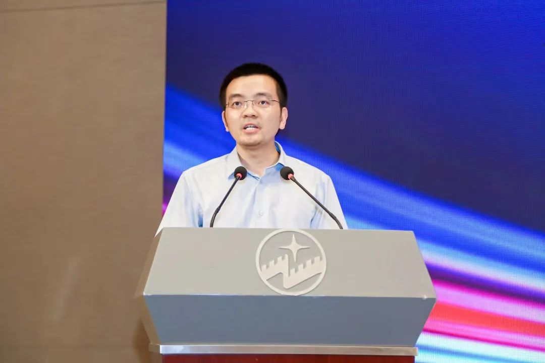 中国品牌发展高峰论坛方案,中国首届产业发展高峰论坛