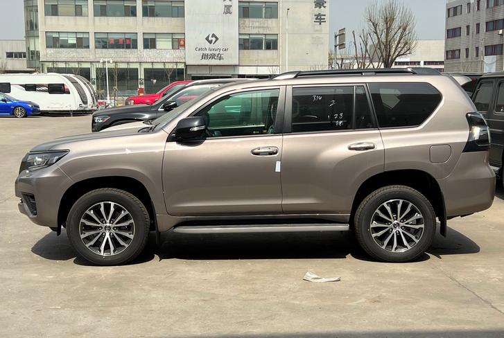 2.8t普拉多值得买吗,普拉多2024新款和宝马x5怎么选