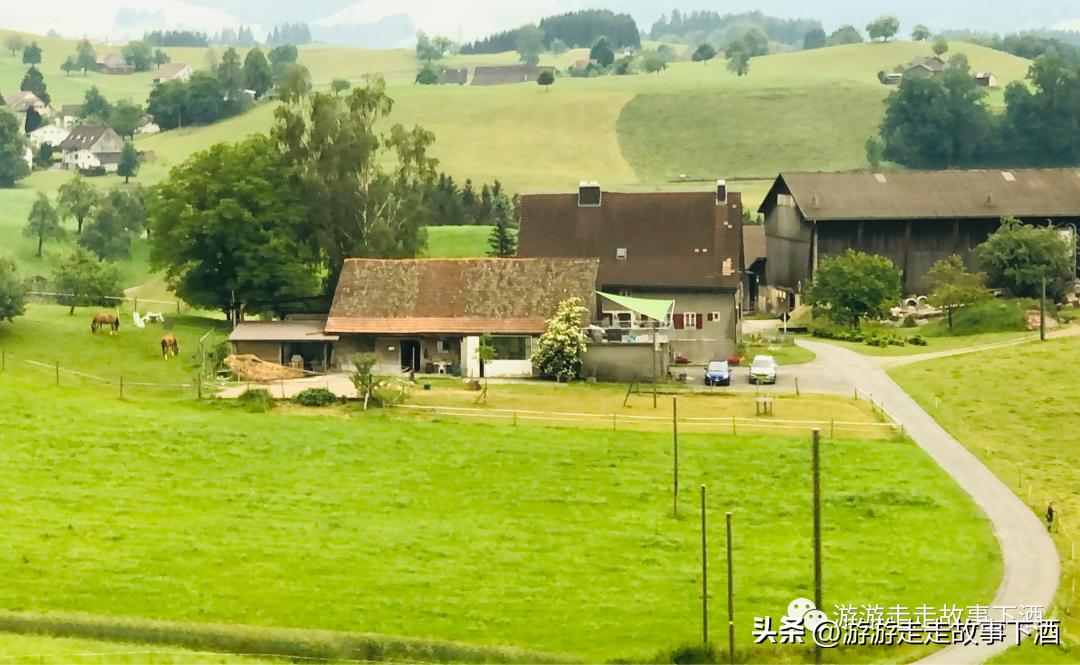 欧洲瑞士旅游线路,卢塞恩金色山口观光火车