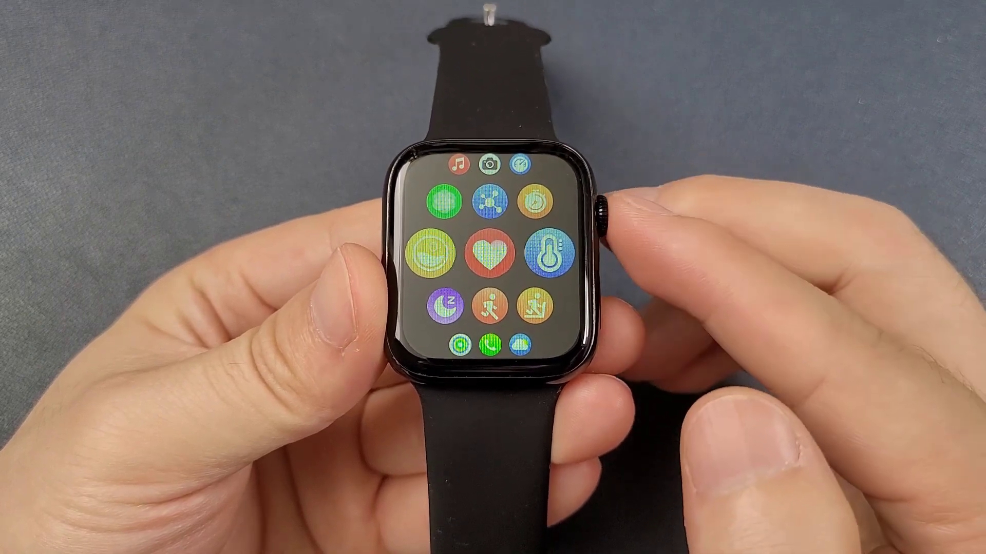 小屏手机的消失，不是商家的阴谋，是消费者选择的结果