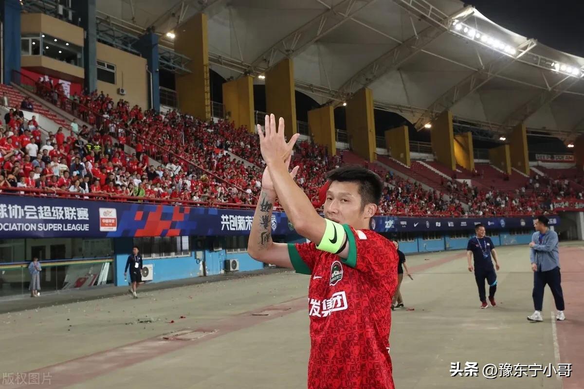 河南队外援舒尼奇,河南后卫舒尼奇