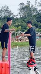 把老公的自拍照细节放大后，场面太刺激！哈哈哈哈