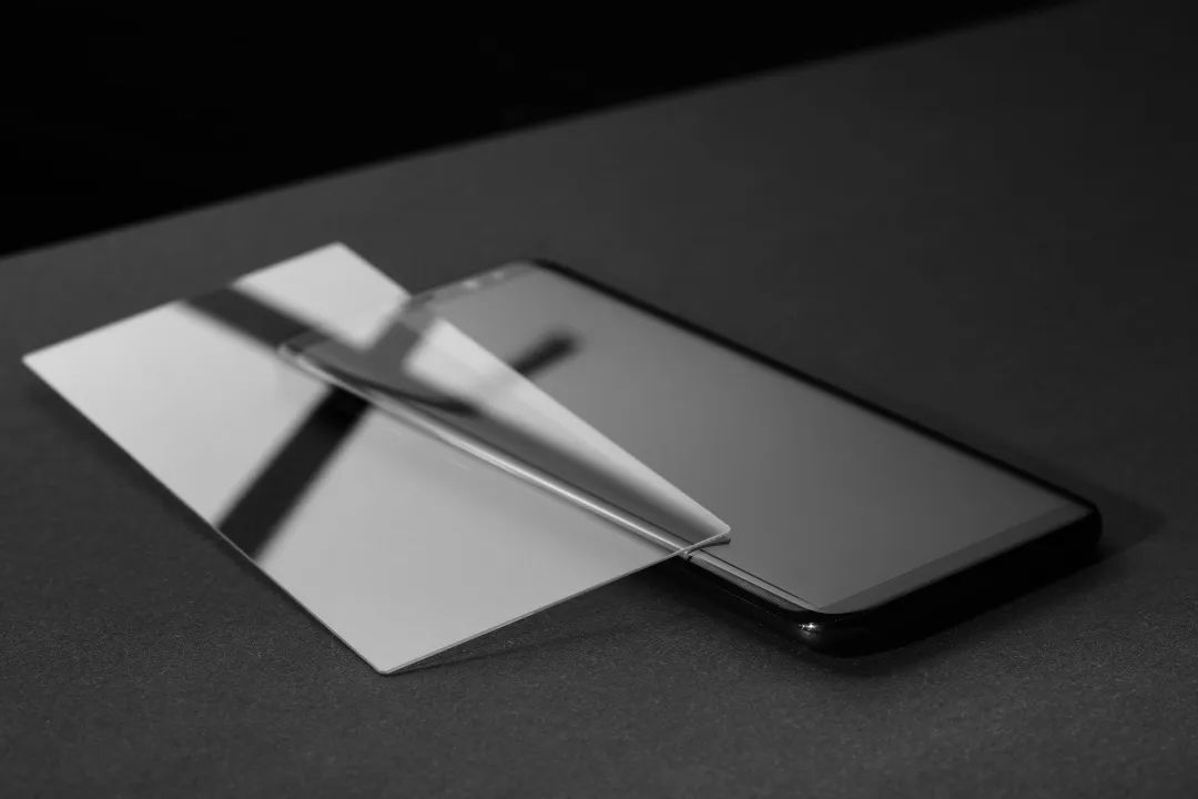 国产玄武岩玻璃手机屏幕,2019国产手机玻璃屏防砸不烂