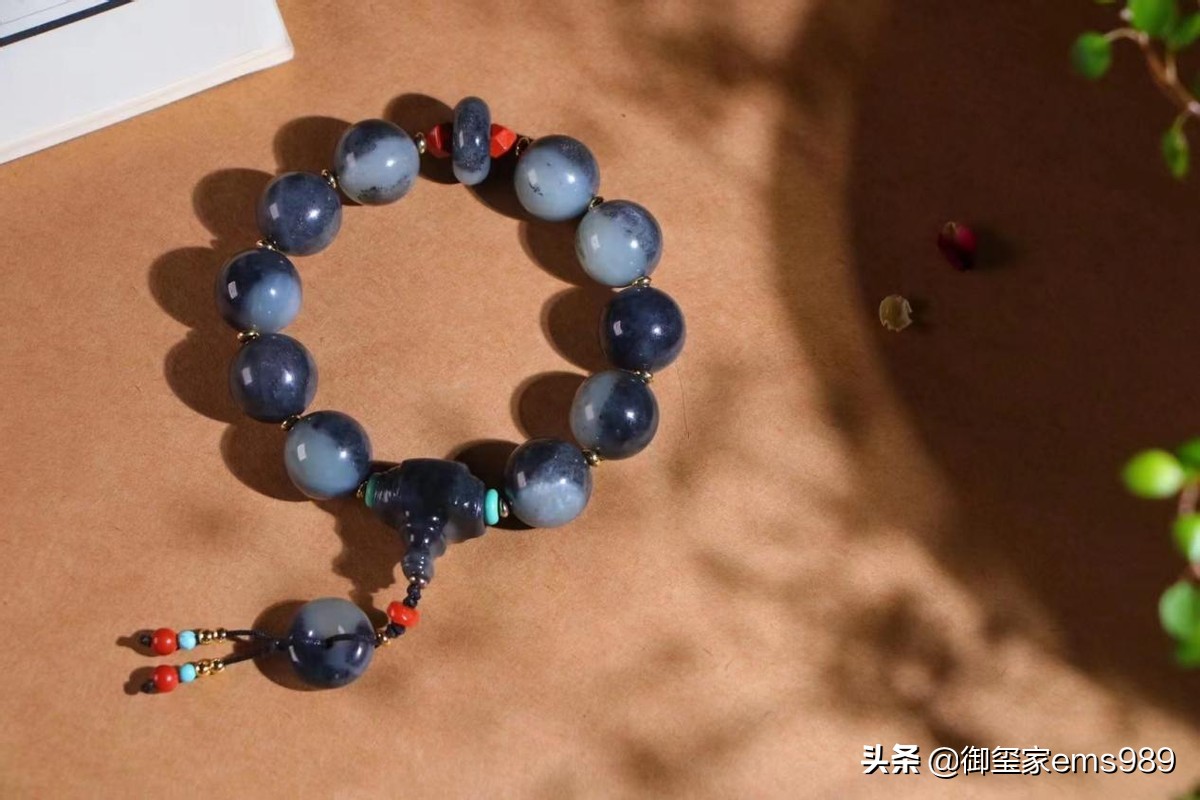 烟紫和田玉戒指值不值得入手,和田玉烟紫值得收藏吗