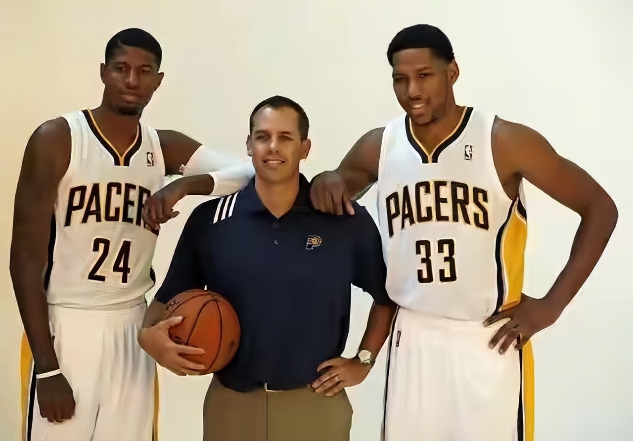 詹姆斯垫脚格兰杰是故意的吗,詹姆斯被格兰杰嘲讽后续