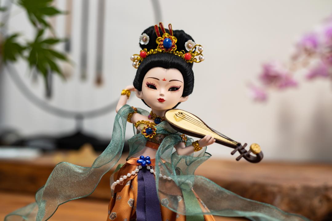 中国的芭比娃娃是谁,被人们称为真人芭比娃娃