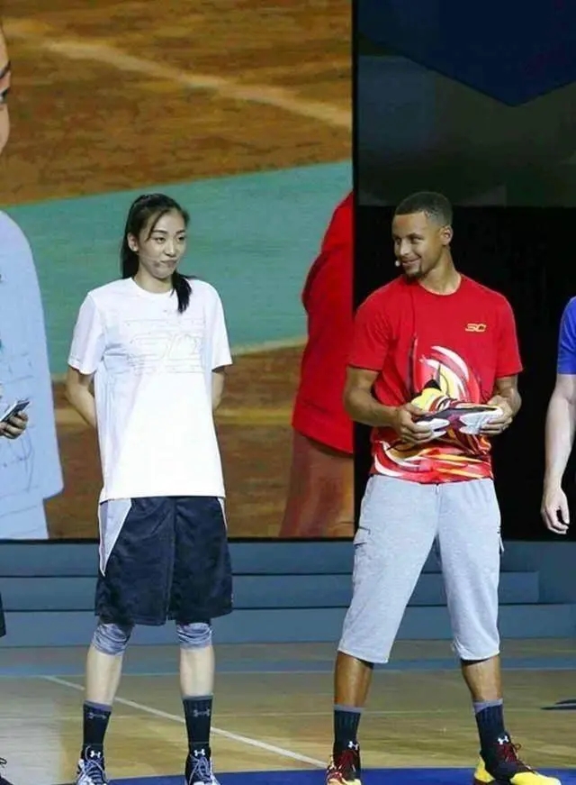 中国女篮颜值担当赵爽,赵爽伤病