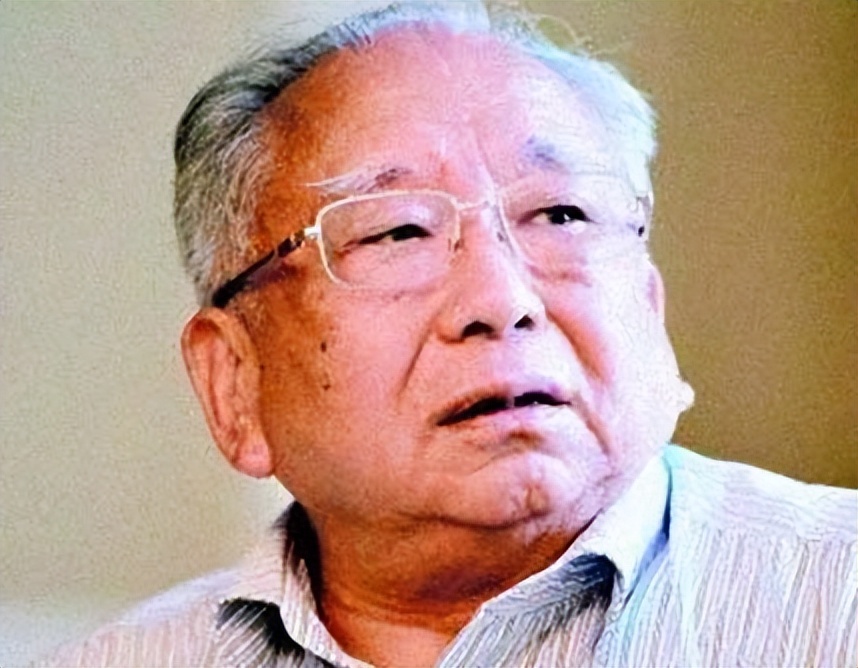 十大元帅的儿女都授了什么军衔？前三位元帅的亲属中也有人授衔？