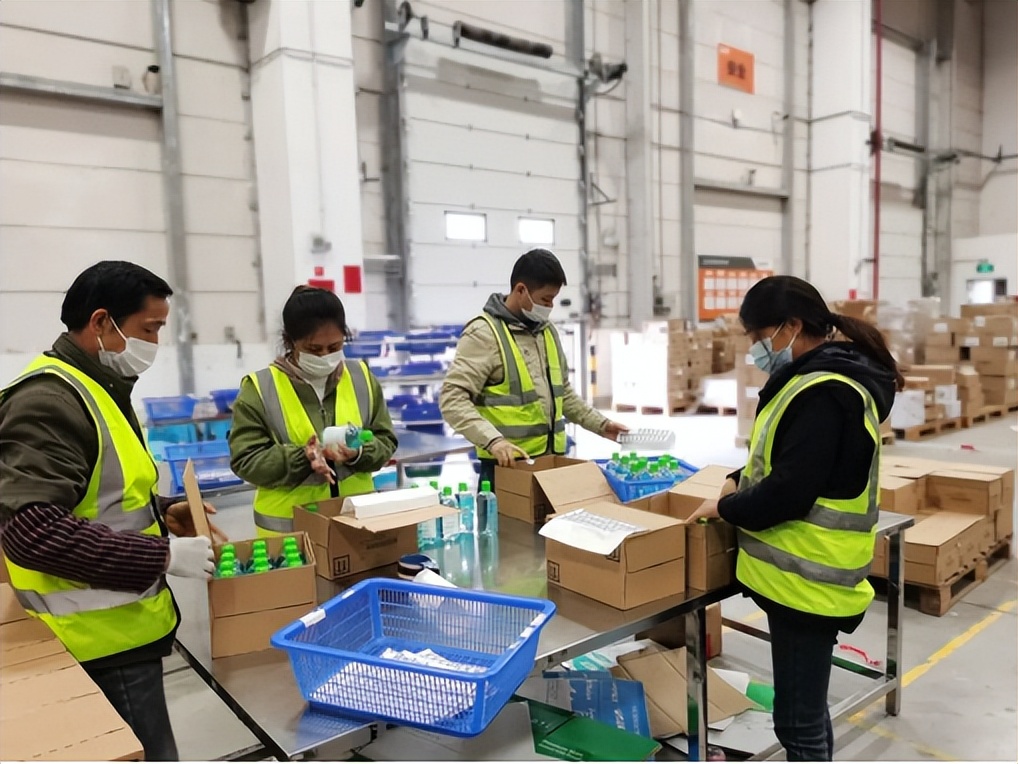 龙兴足球场遛一圈,2022渝北区龙兴足球场视频