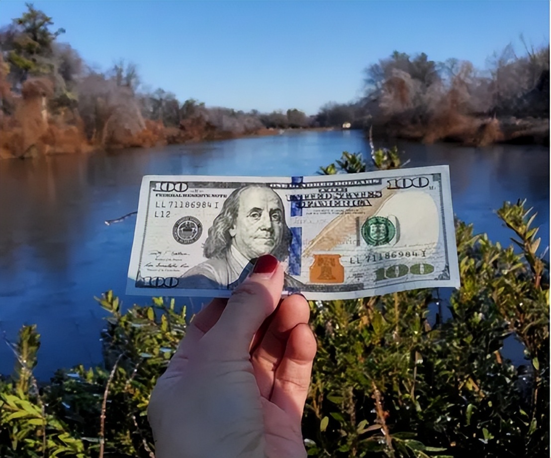 人民币贬值影响去美元进程吗,全球加快去美元化的速度