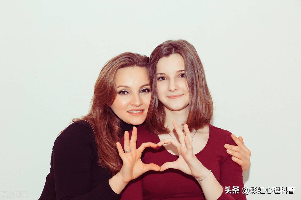 女儿21岁谈恋爱父母该怎么办,女儿恋爱了父母的应对方法