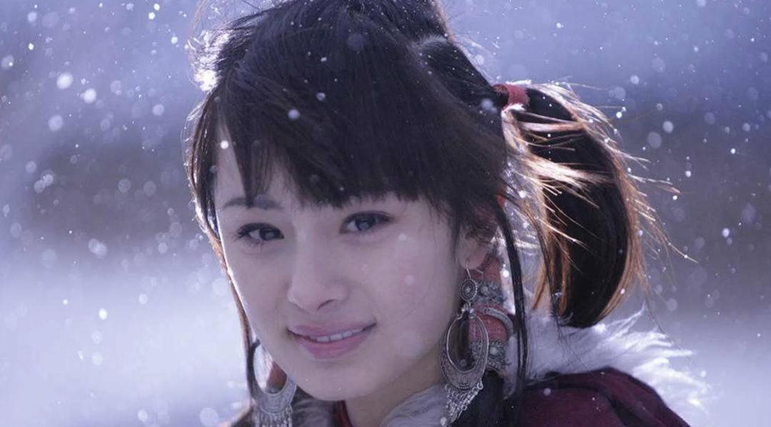 热依扎是单亲妈妈吗,热依扎演妈妈