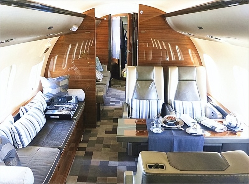 买地毯就要选择羊毛地毯,羊毛地毯选择哪家品牌