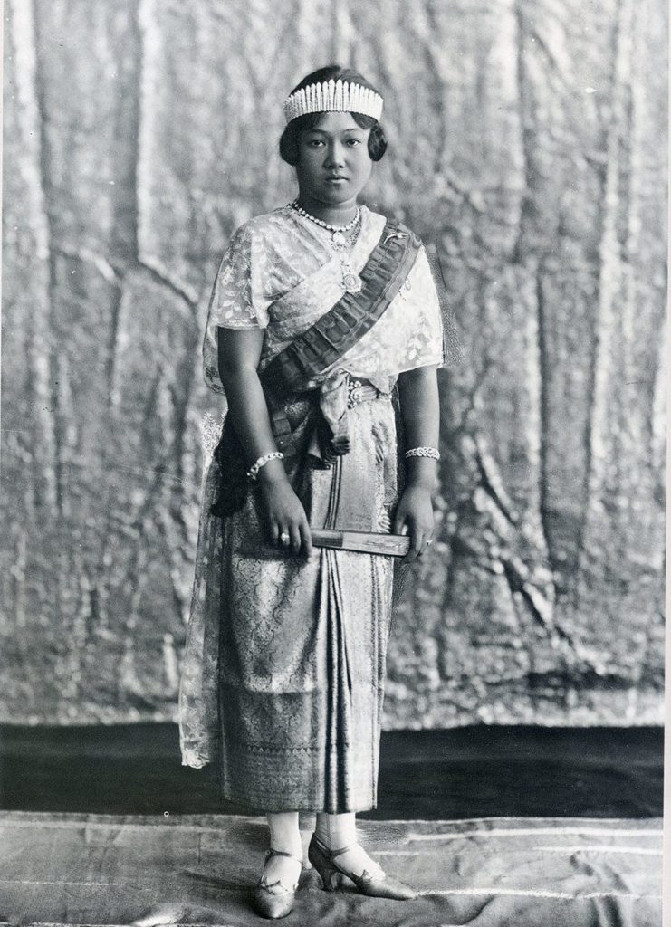 泰国王后诗丽吉钻石王冠,泰国国王皇冠