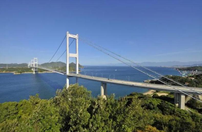 印尼面积人口对比中国,印尼人口经济军事概况