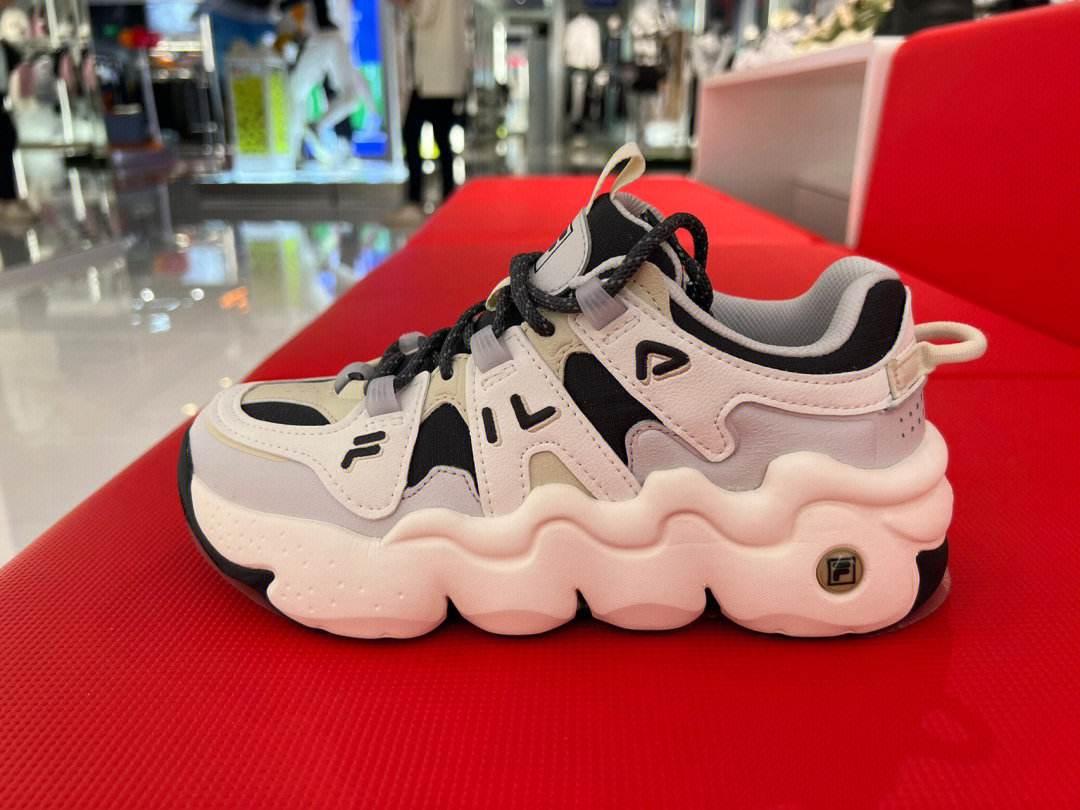 安踏fila未来前景,fila中国和安踏