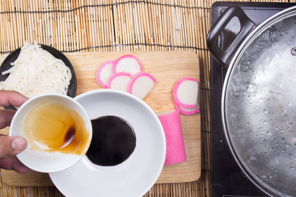 家里不锈钢厨具用什么清洁,使用不锈钢餐具须谨记6大禁忌