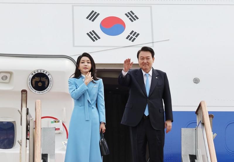 日本对尹锡悦访美反应,韩媒关注尹锡悦访美求核保护伞