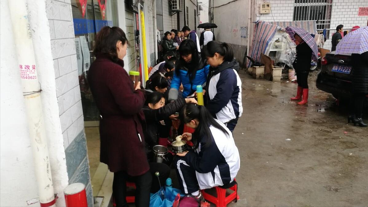 为什么初中不能招复读生,为什么初中不能复读呢