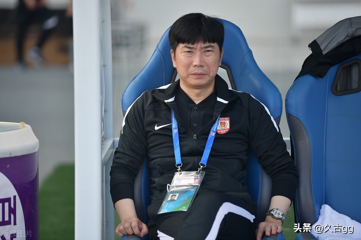 国足主帅新人选被曝最新消息,国足新任主帅人选浮出水面