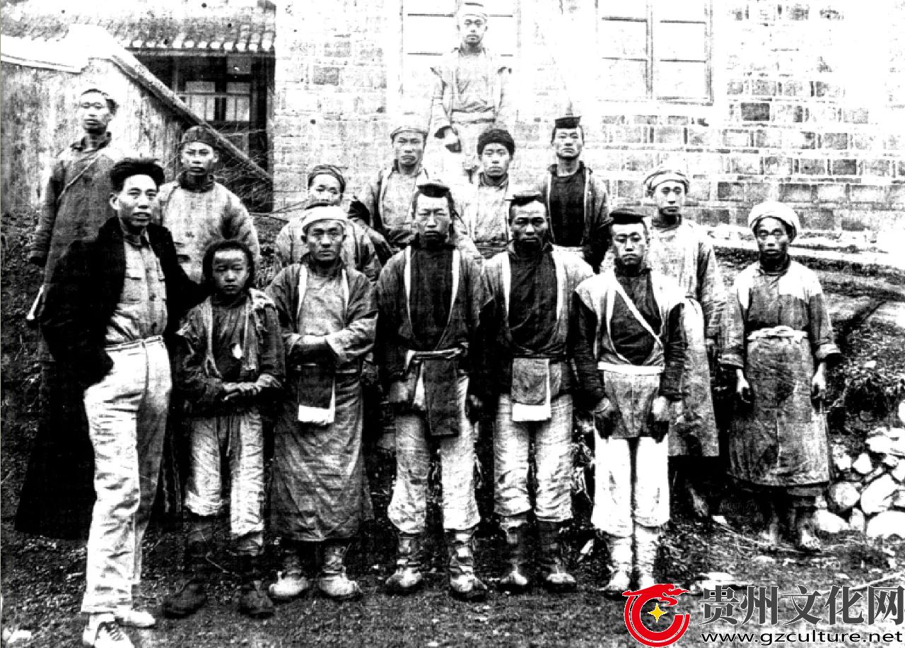 红二军团在毕节建立的抗日武装,红二六军团参加长征了吗