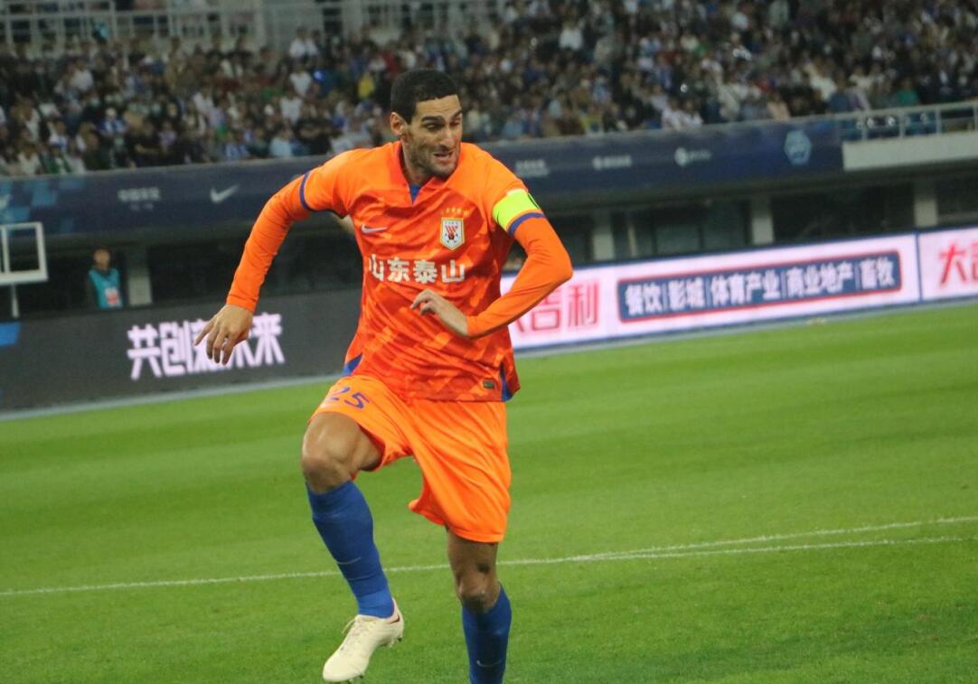 山东泰山队莫伊塞斯和克雷桑谁强,泰山队首发阵容对河南