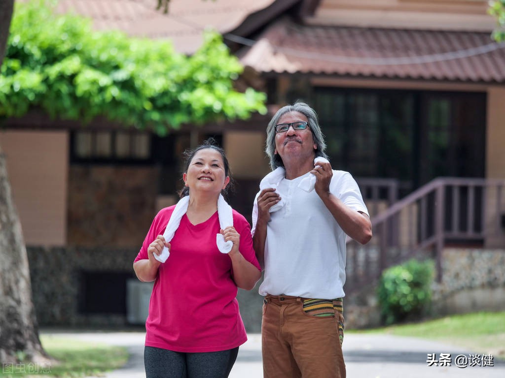 老年慢跑养生的正确方法,老年人练习超慢跑的正确方法