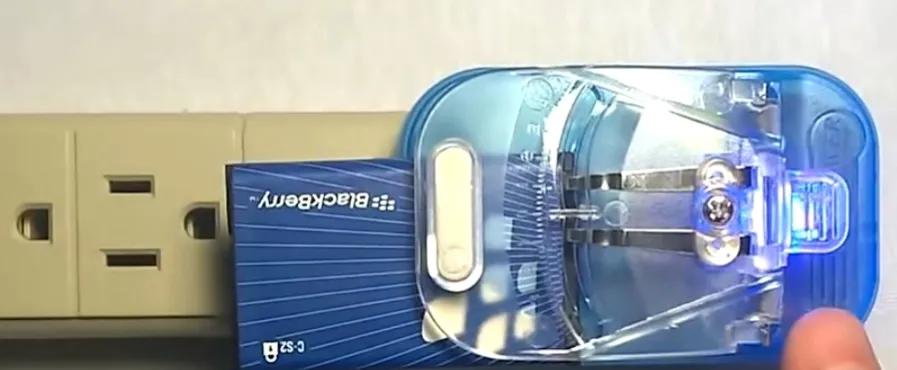 哪些电池不能用万能充充电,万能充充电能一直充吗