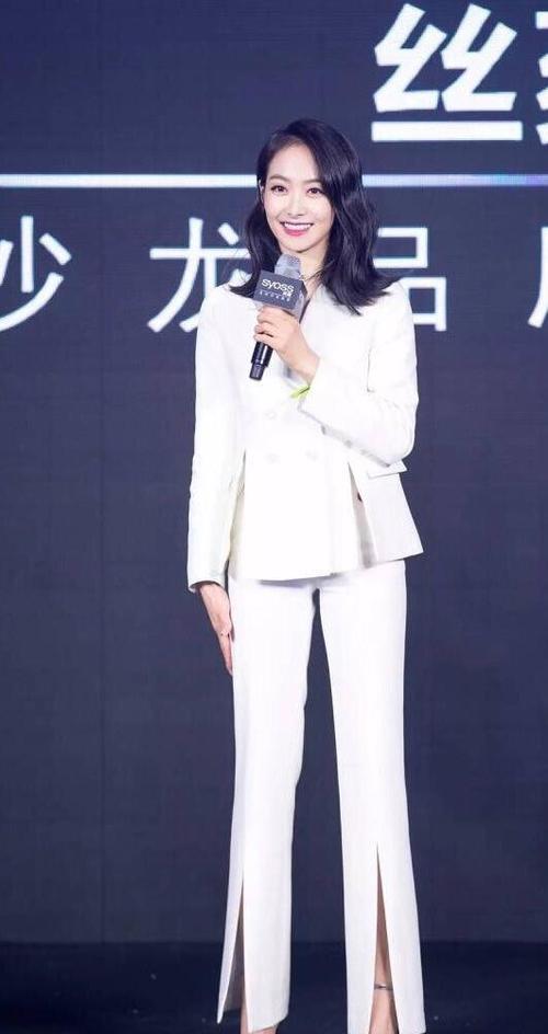 旭日阳刚王旭落魄到地下通道卖艺,旭日阳刚王旭重回公众视线