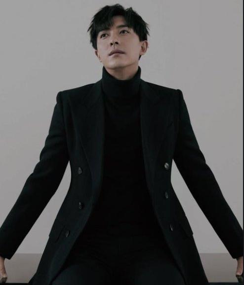 李佳航微博男足,李佳航为中国足球发声