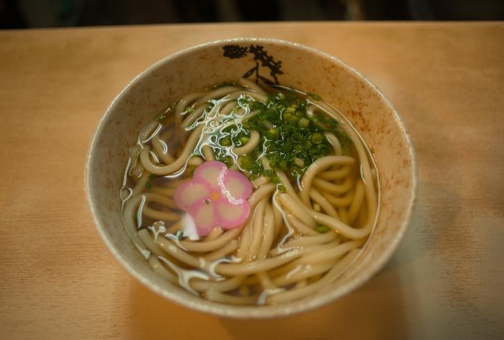 乌冬面与普通面有什么区别,乌冬面是什么面粉