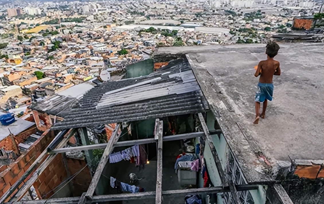 探访巴西贫民窟全集,足球王国贫民窟