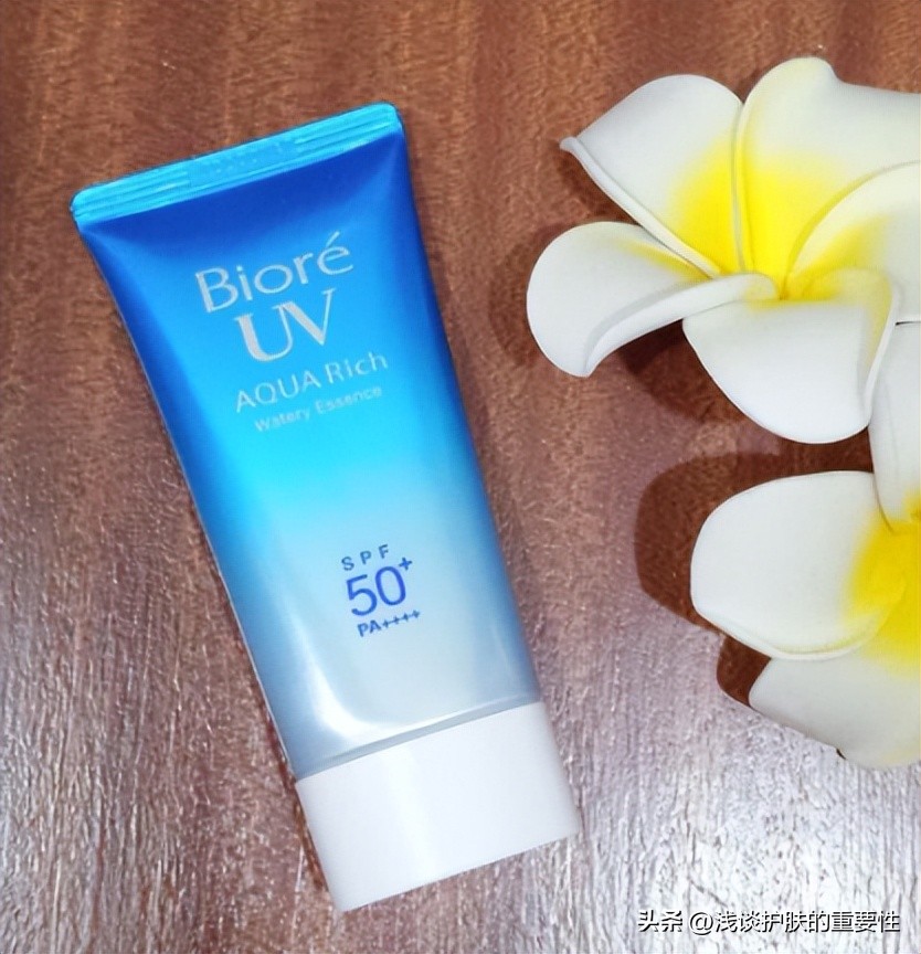 女孩子青春期适合用什么护肤品,青春期的女孩子适合哪些护肤品