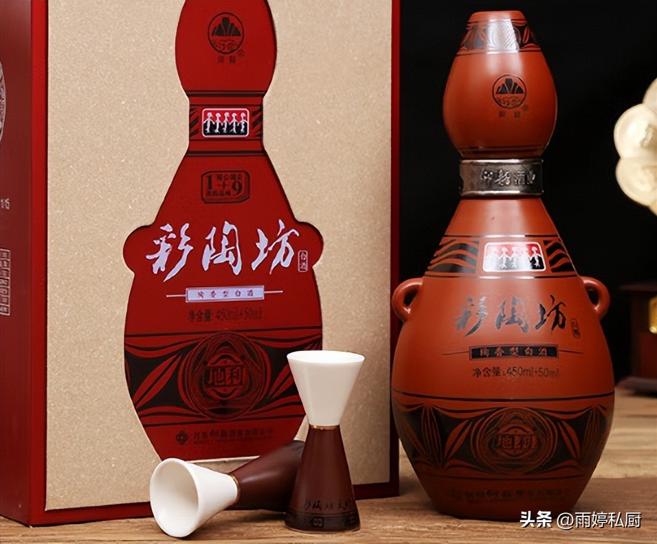 中秋白酒推荐200到300,中秋送酒200多一箱推荐