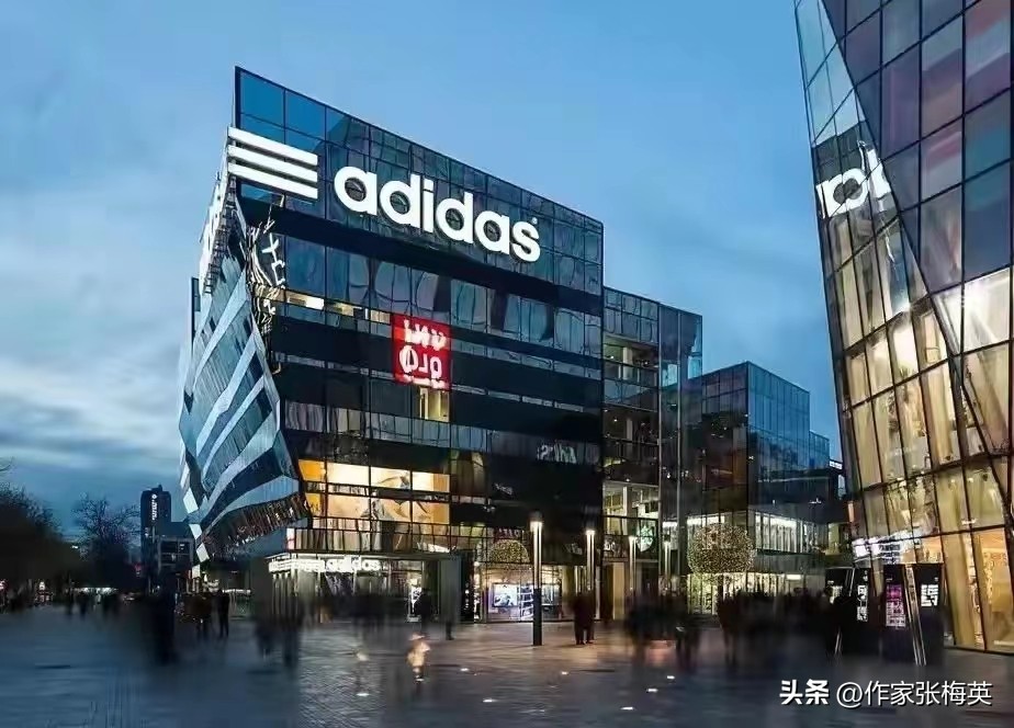 安踏和阿迪达斯哪个值得购买,宁愿买大牌也不买几千的包包