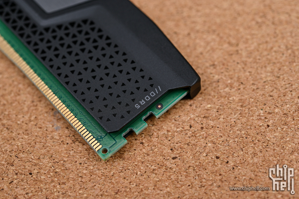 rogmaximusz790hero瑁呮満,rogz790darkhero瑁呮満