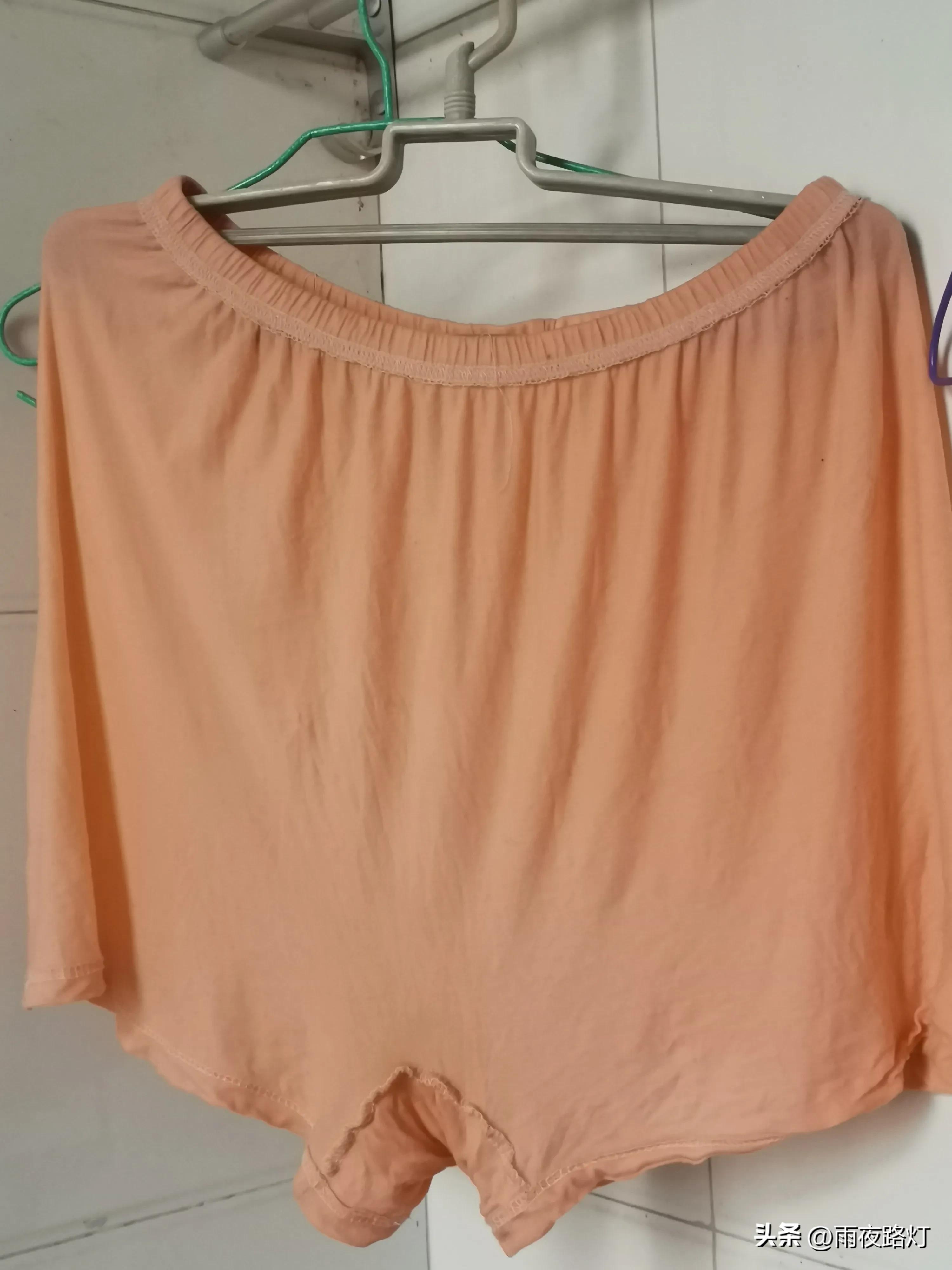 《和老妈在一起的日子》之小窍门:裤头子沾屎巧清洗