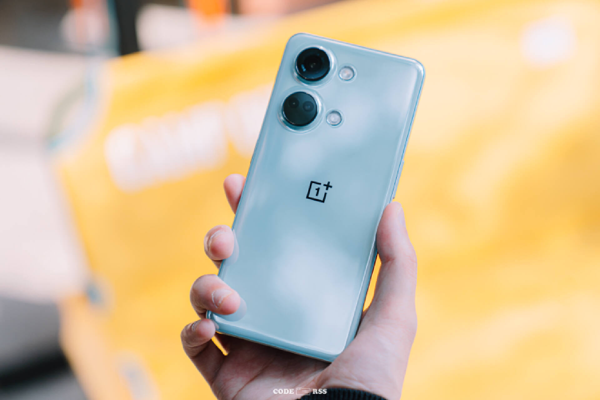 一加Ace2V开箱:16GB内存加顶级屏和天玑9000,超进取的两千元机