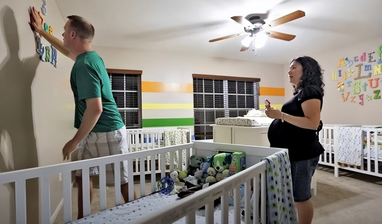 美国产妇水下分娩生下双胞胎,美国孕妇水下分娩双胞胎完整版