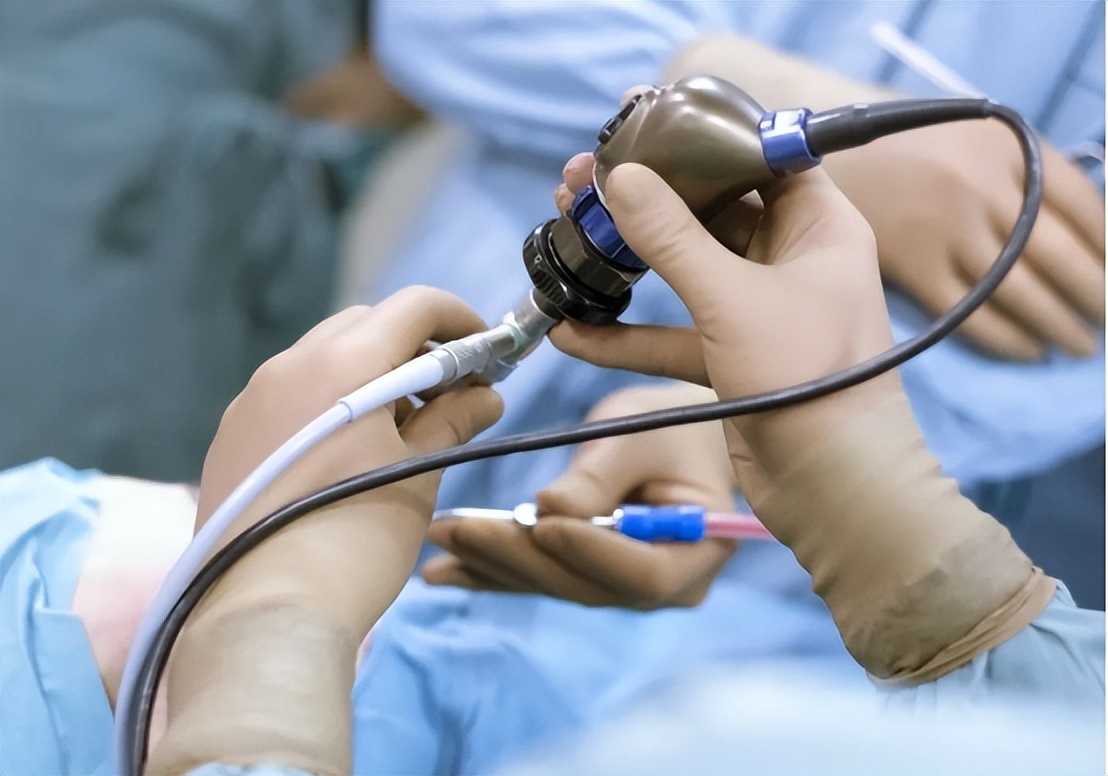 有男医生给女性做肠镜吗,做肠镜难为情吗