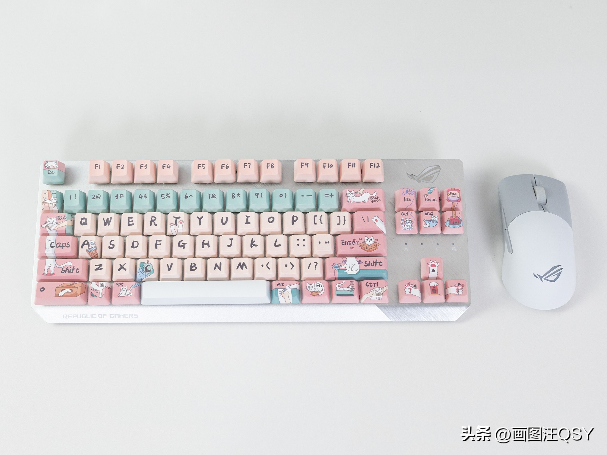 居家书桌升级改造：追剧听歌、居家办公也能很快乐