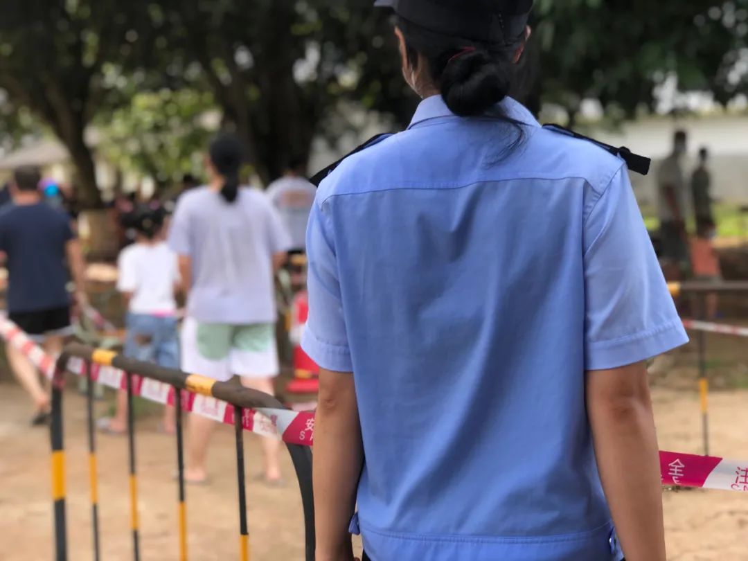 【致敬,高温下的坚守!】无惧“烤”验,广西公安坚守“疫”线