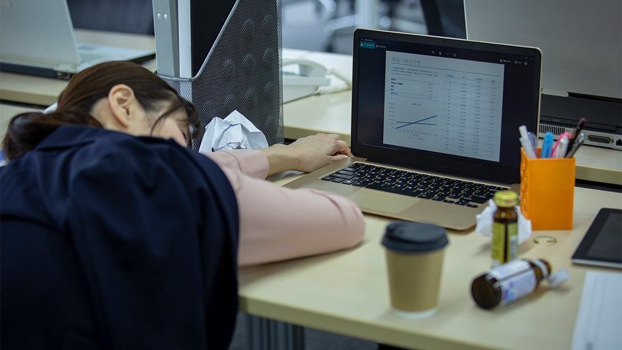 中国工人是最累的吗,中国的工人为何如此劳累