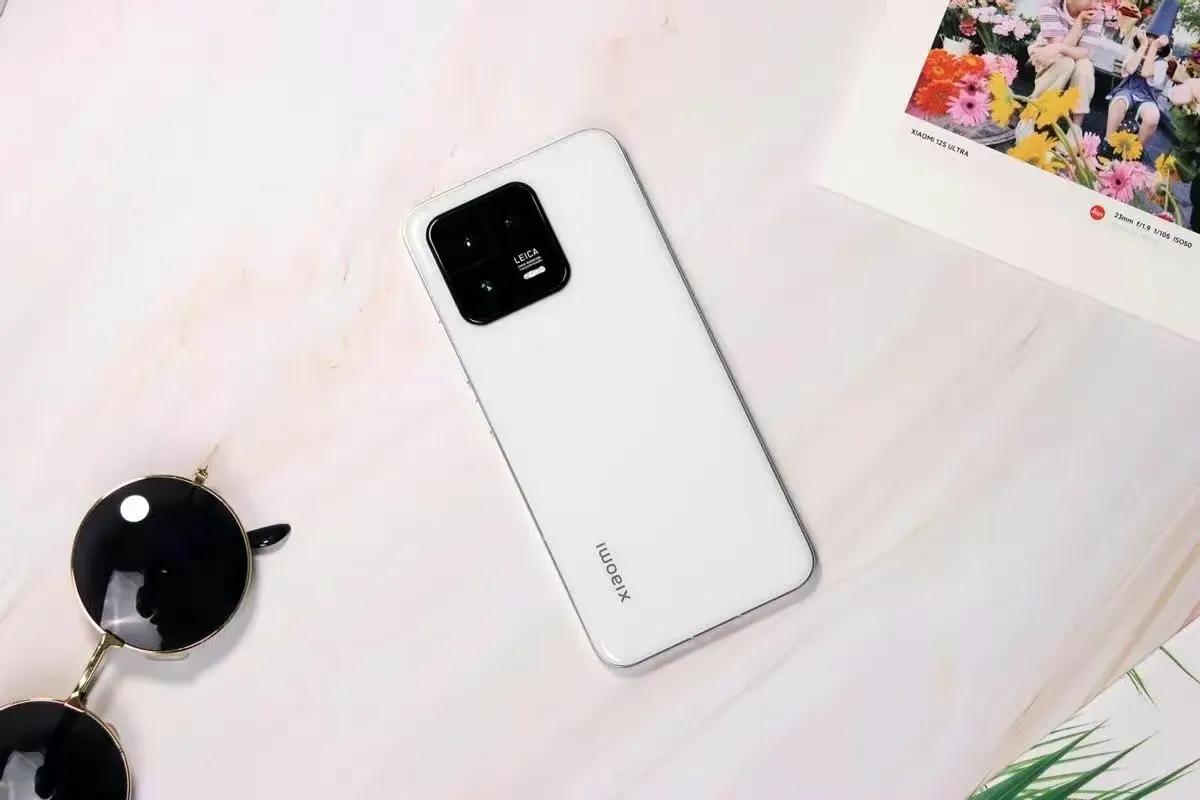 小米13和苹果13哪个体验感更好,小米13体验感跟苹果一样