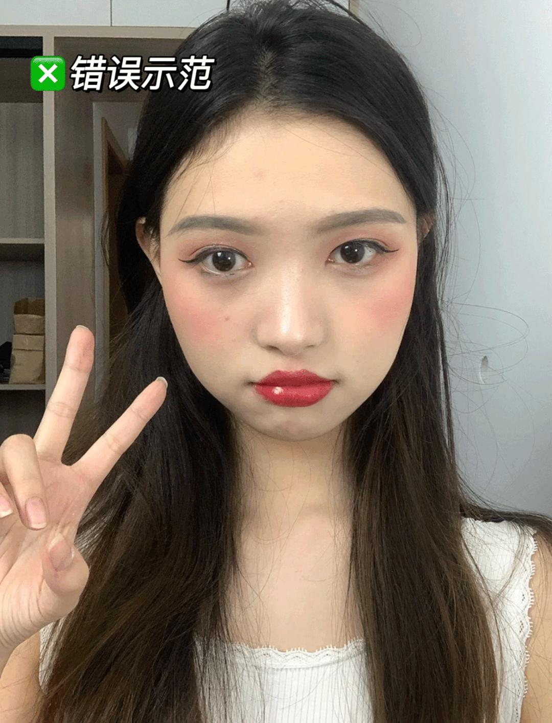 “素颜”和“化妆”穿同一件衣服有什么区别？看完我惊呆了