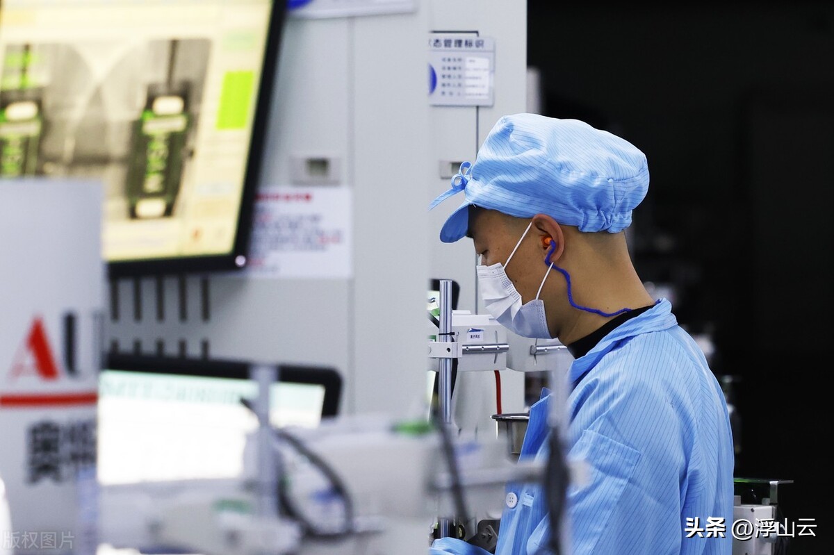 大学生暑假工在工厂里干什么工作,暑期廉价劳动力