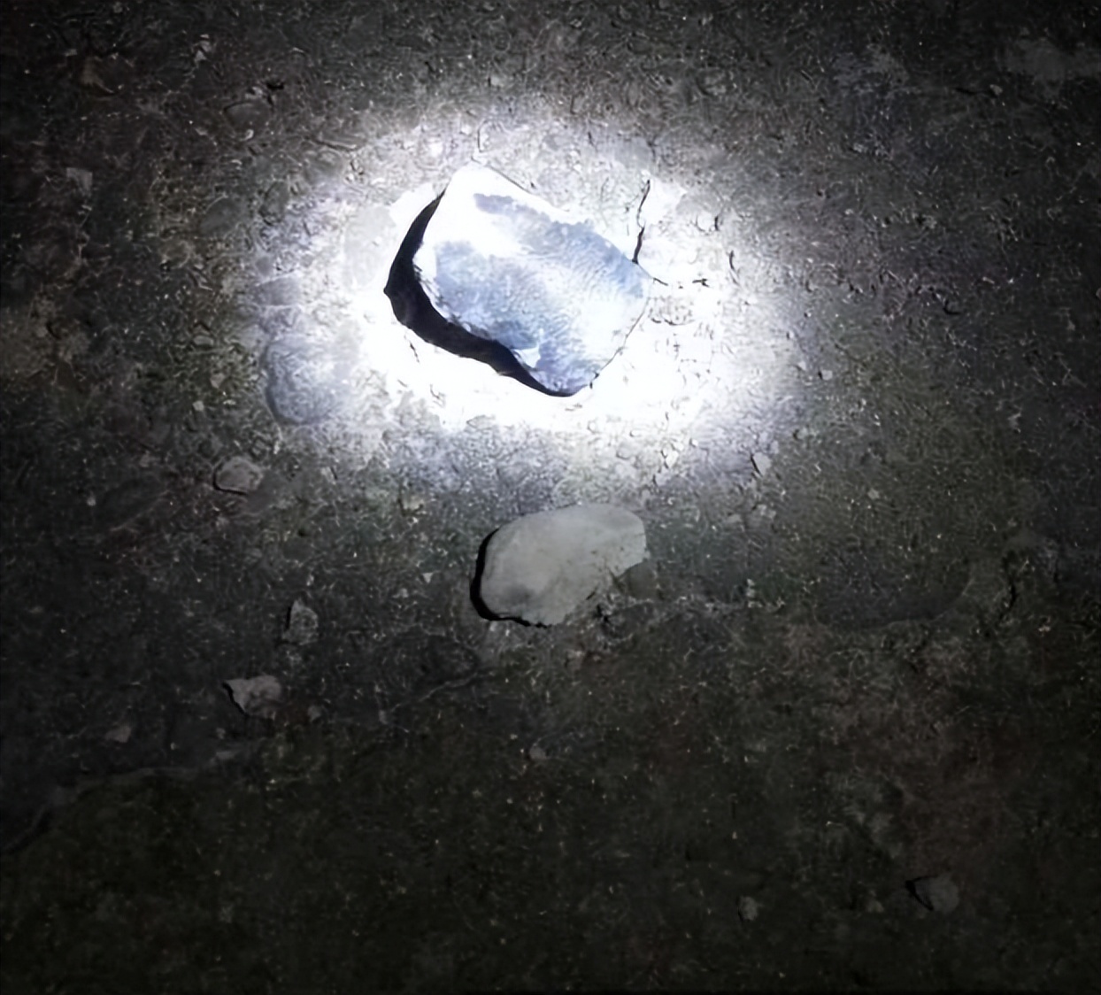 浙江杭州天降陨石，中国急需小行星防御计划